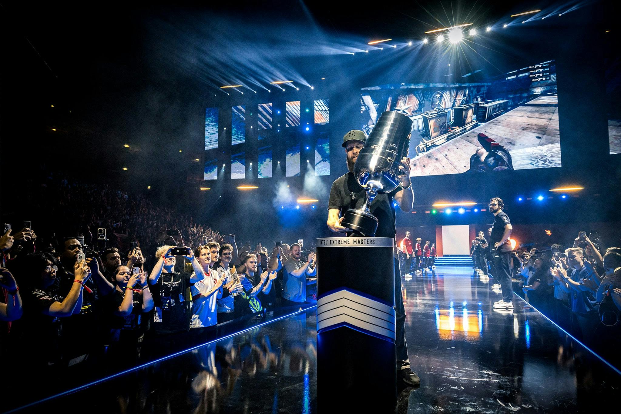 IEM-Cologne2025-winner-mood-3